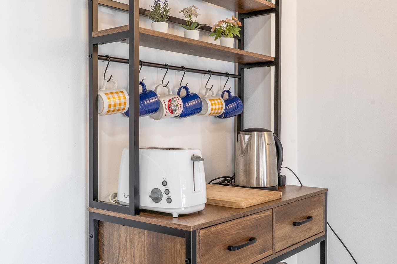 Foto 8 von 21: Apartment 'Ático Céntrico A 2min De La Playa' mit privater Terrasse, WLAN und Klimaanlage