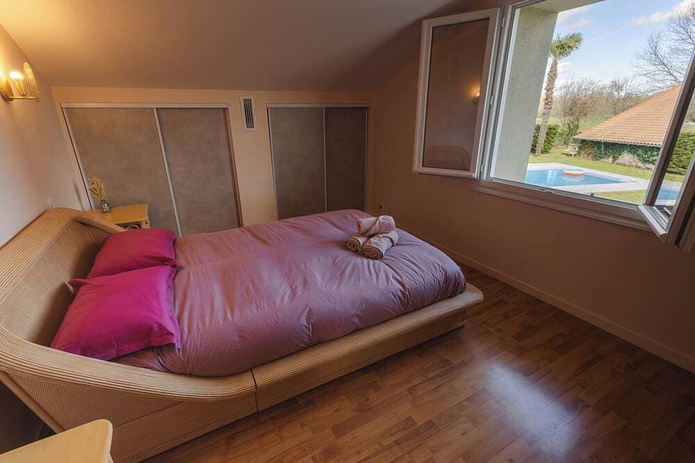 Foto 9 von 30: Villa Solanne - Garden, pool & comfort / 10 travellers