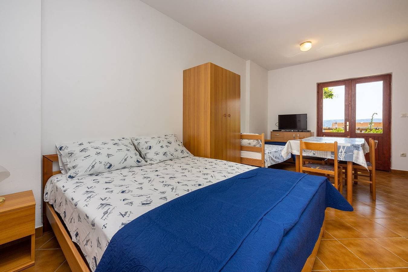 Foto 9 von 20: Beschauliches Studio-Apartment nur 250 Meter zum Strand mit Meerblick, Parkplatz, Grill