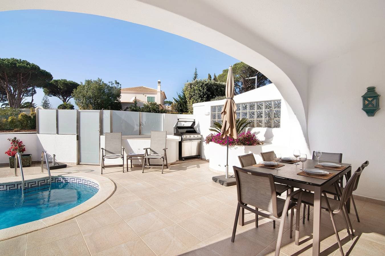 Foto 2 von 31: Ferienhaus 'Nicola' mit privatem Pool, WLAN und Klimaanlage
