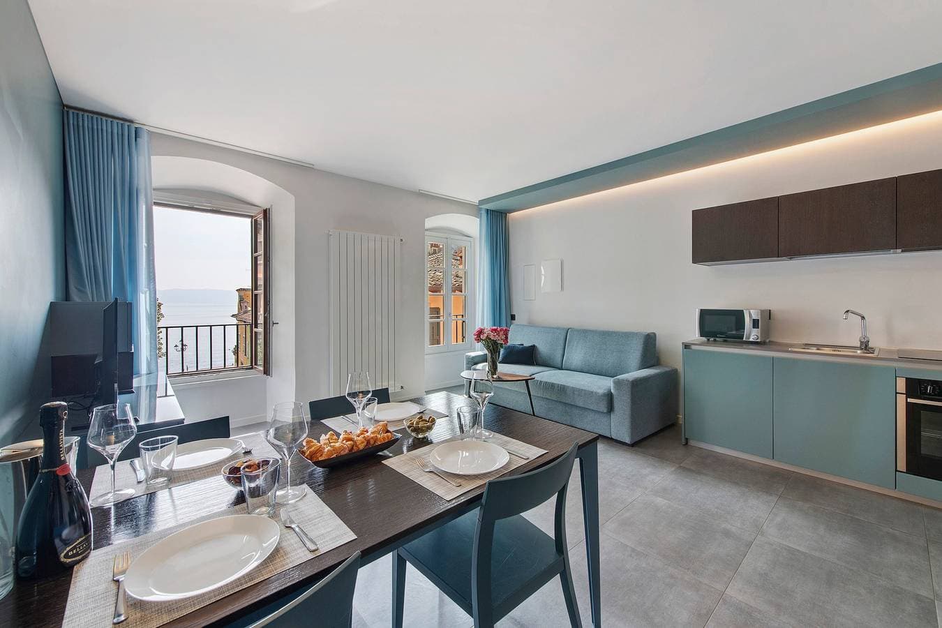 Foto 10 von 32: Apartment 'Gemhouse Turchese Garda Lake' mit Seeblick, WLAN und Klimaanlage