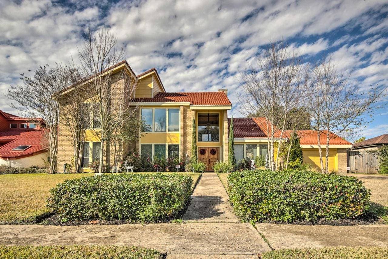 Quiet Rental w/ Balcony: 14 Mi to Downtown Houston 1