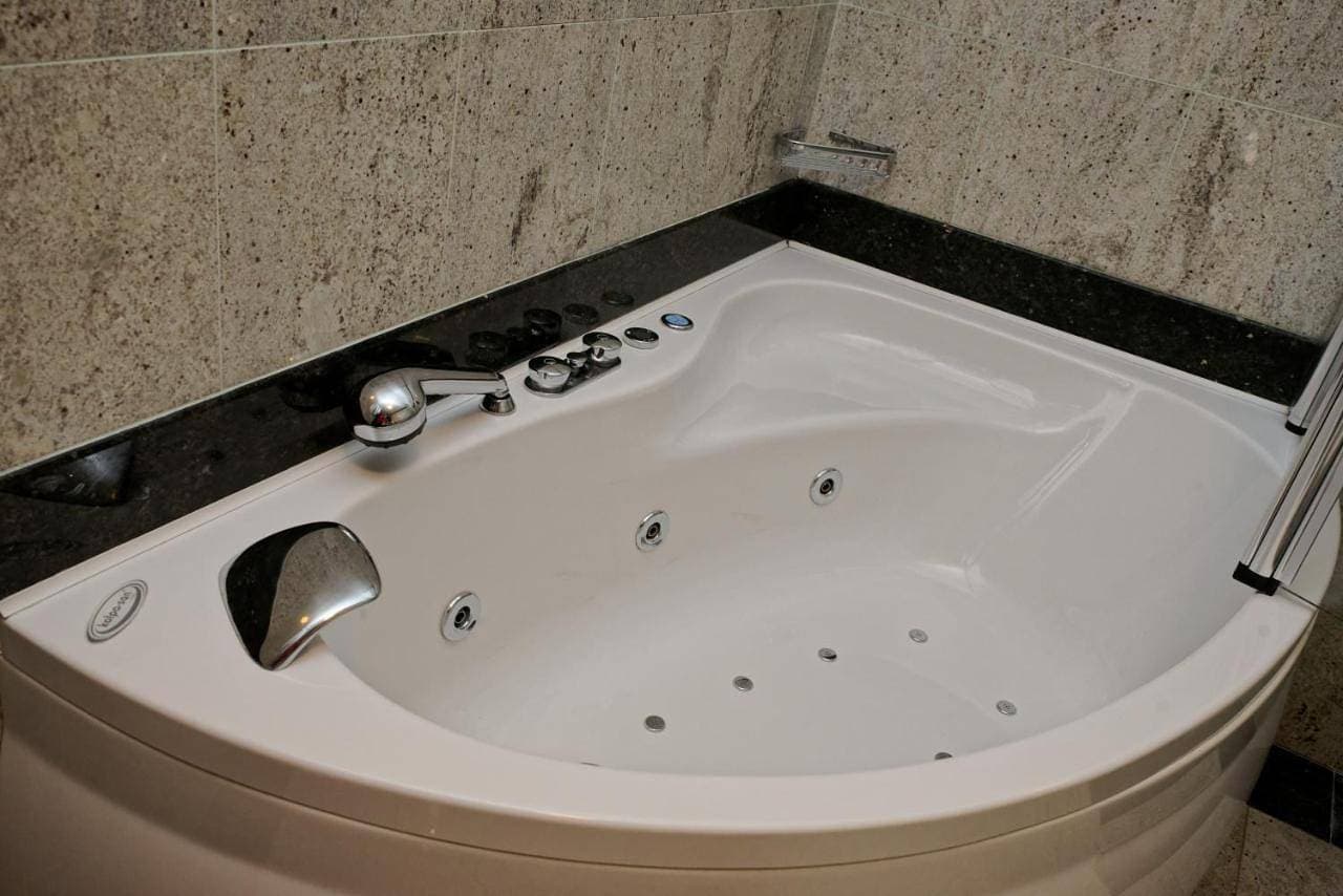 Foto 12 von 16: Vip Suite with Hot Tub