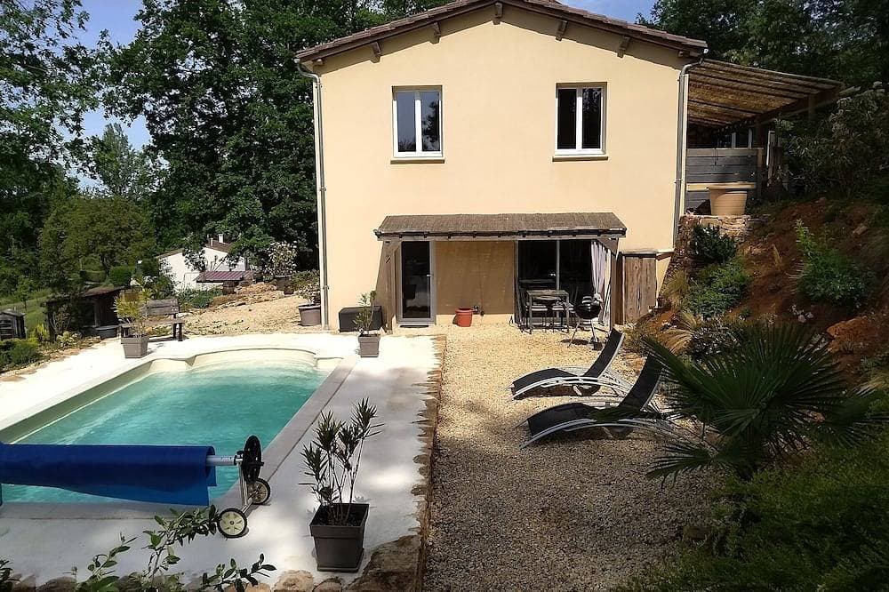 Studio with a private pool, 10 minutes from the historic center of Sarlat-la-Canéda 1