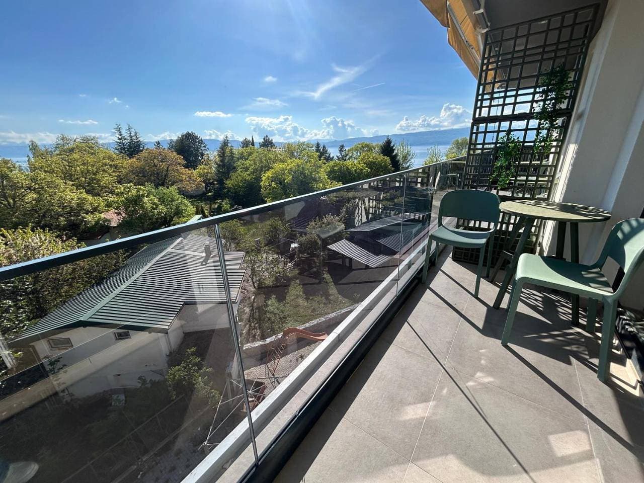 Foto 11 von 19: Apartment with View and Balcony