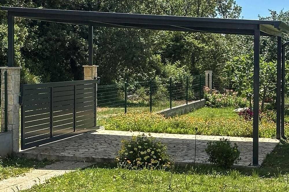 Foto 9 von 30: Haustierfreundliches 1-Zimmer-Haus in Medulin