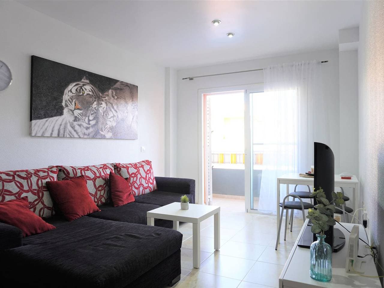 Foto 2 von 26: Modernes Apartment mit Poolblick - 4 Pers.