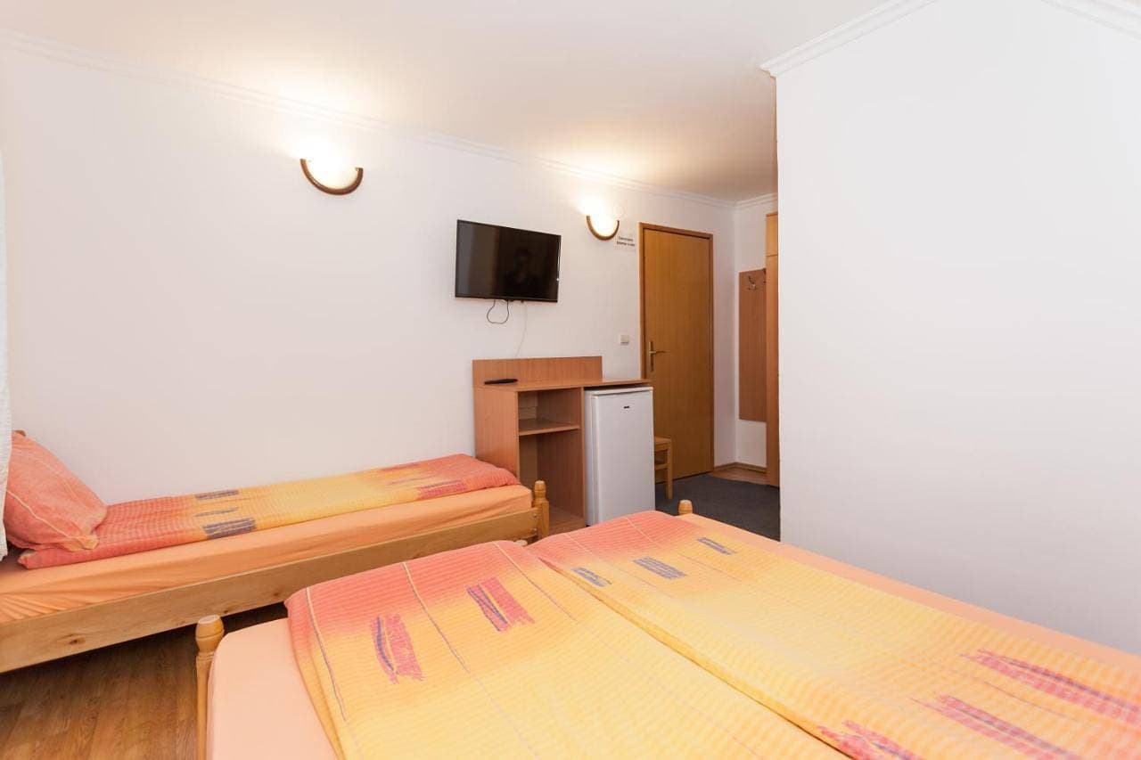 Foto 13 von 15: Basic Triple Room