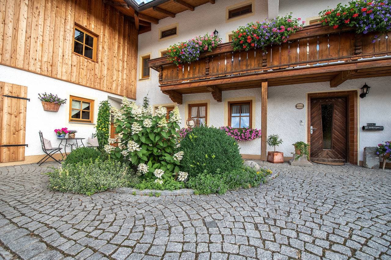 Foto 2 von 23: Utznhof - Ferienwohnung Nr. 2 mit Balkon, 60 qm
