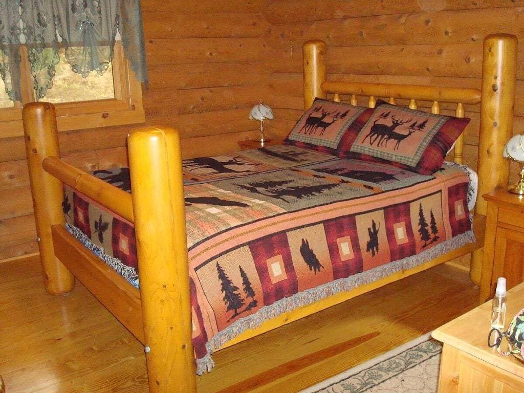 Foto 10 von 13: Blockhaus in Waldlage mit Lake Privileges @ Mountain Lakes Community