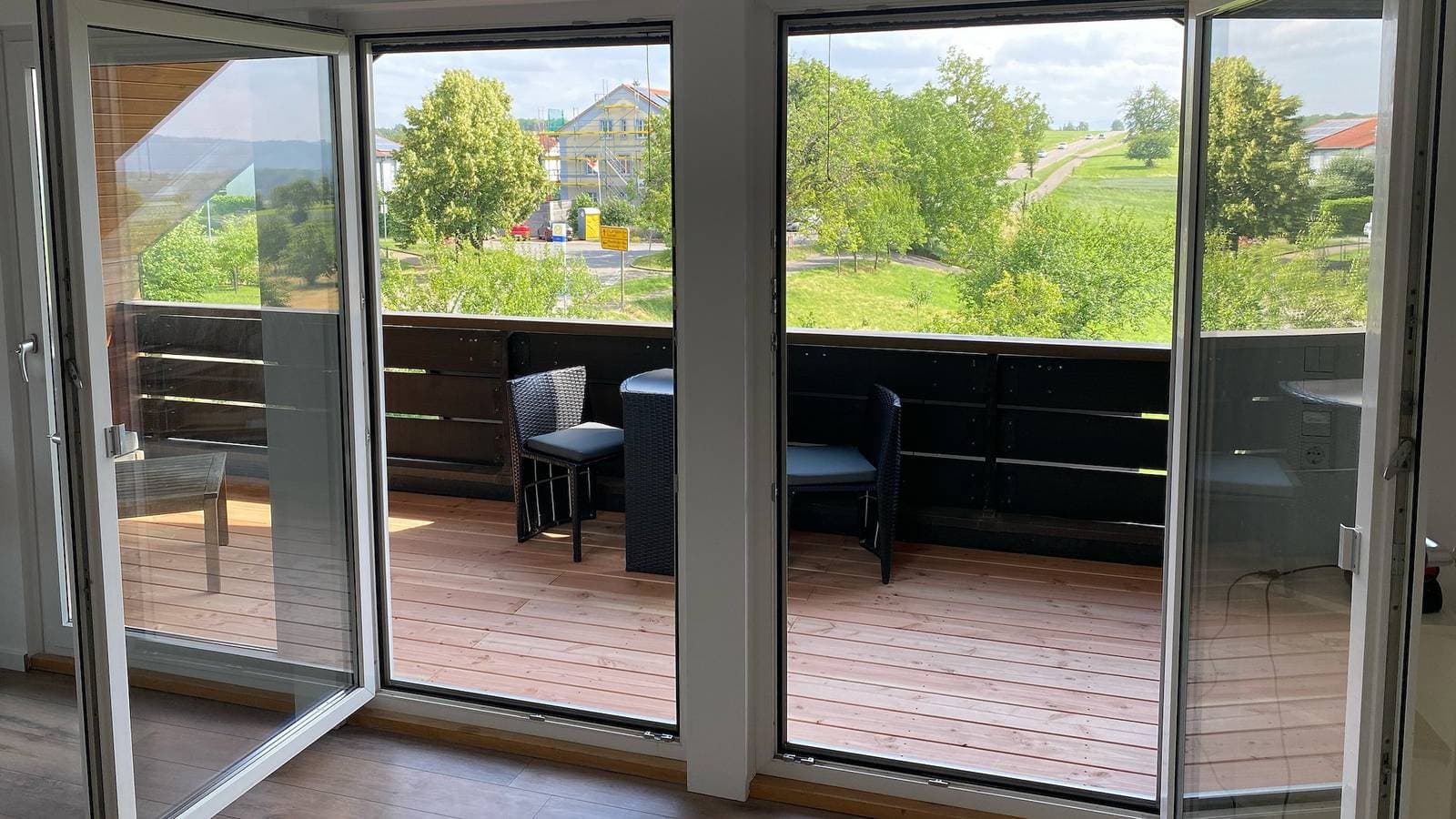 Foto 4 von 31: Einzimmerapartment 'Dinkelberg' mit Bergblick, Balkon und Wi-Fi