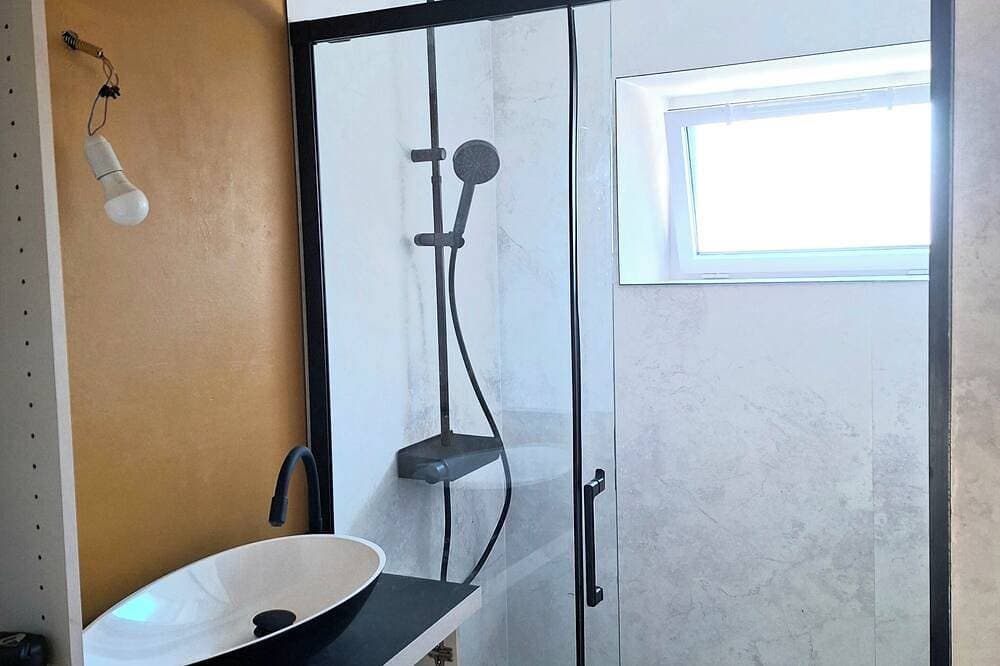 Foto 4 von 15: Maison Typique Style Penty Proche des Plages Trois Chambres Jardin Parking Wifi