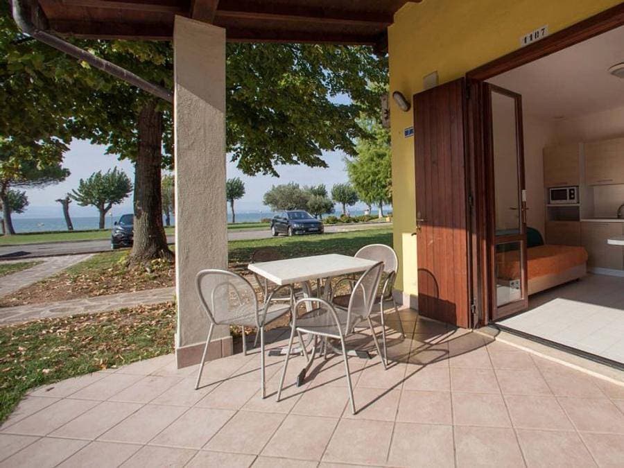 Foto 3 von 22: Camping The Garda Village - Bungalow 4 personen - Bilo Comfort