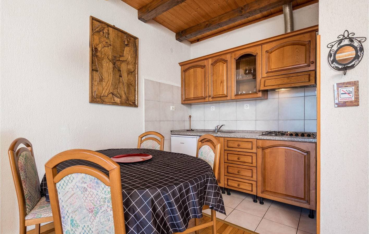 Foto 5 von 39: Gemütliche Ferienwohnung mit Meerblick, Pool und Terrasse in der Nähe eines haustierfreundlichen Strandes
