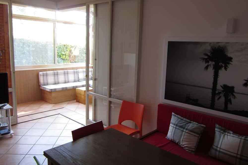 Foto 8 von 30: Residence Blue Lake Lake Front mit 2 Schlafzimmern, 4 Betten, Parkplatz