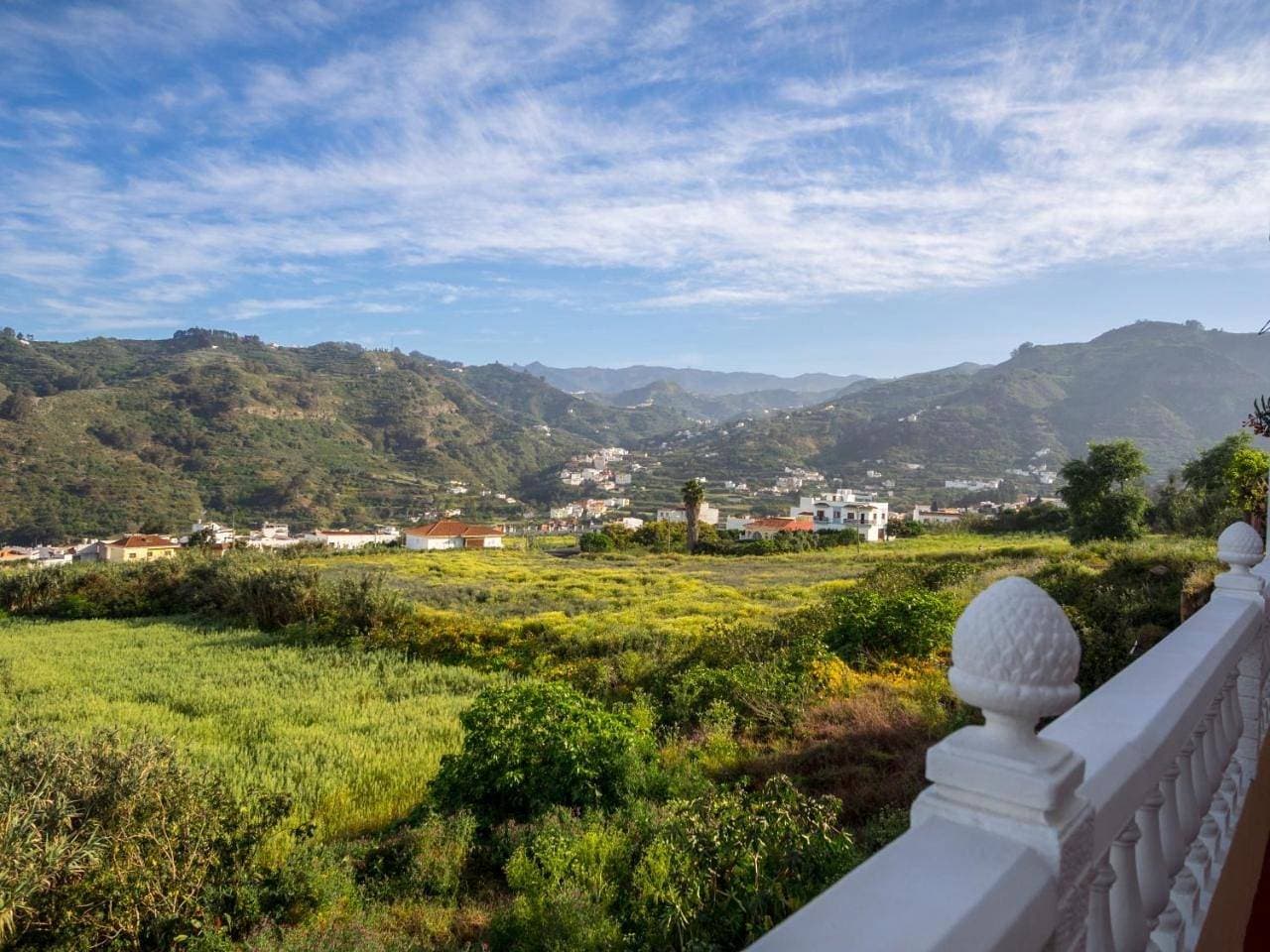 CASA ROSALÍA. APARTAMENTO CON VISTAS A LA MONTAÑA 1