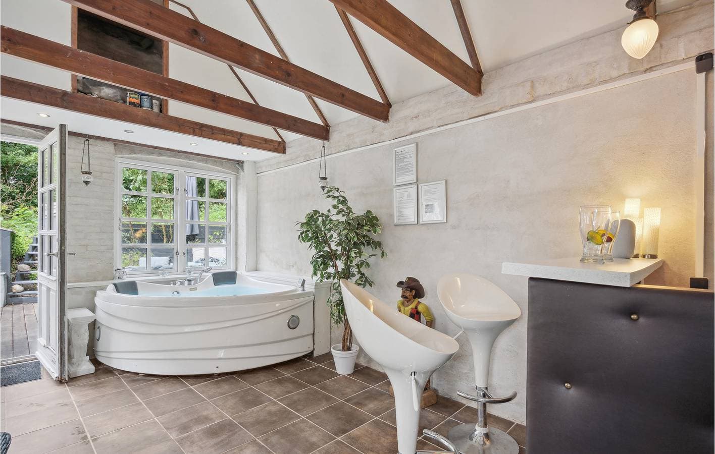 Foto 10 von 24: Ferienhaus für 6 Personen mit Whirlpool