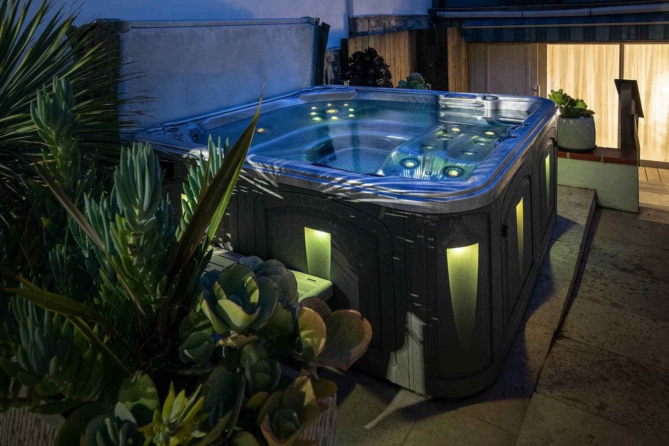 Foto 11 von 17: Ferienwohnung 'Le Ponton' mit privatem Garten, Wi-Fi und Klimaanlage