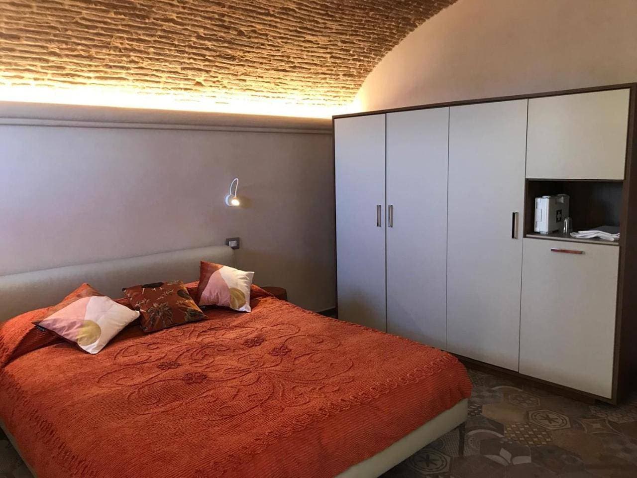 Foto 10 von 21: Double Room with Private Bathroom