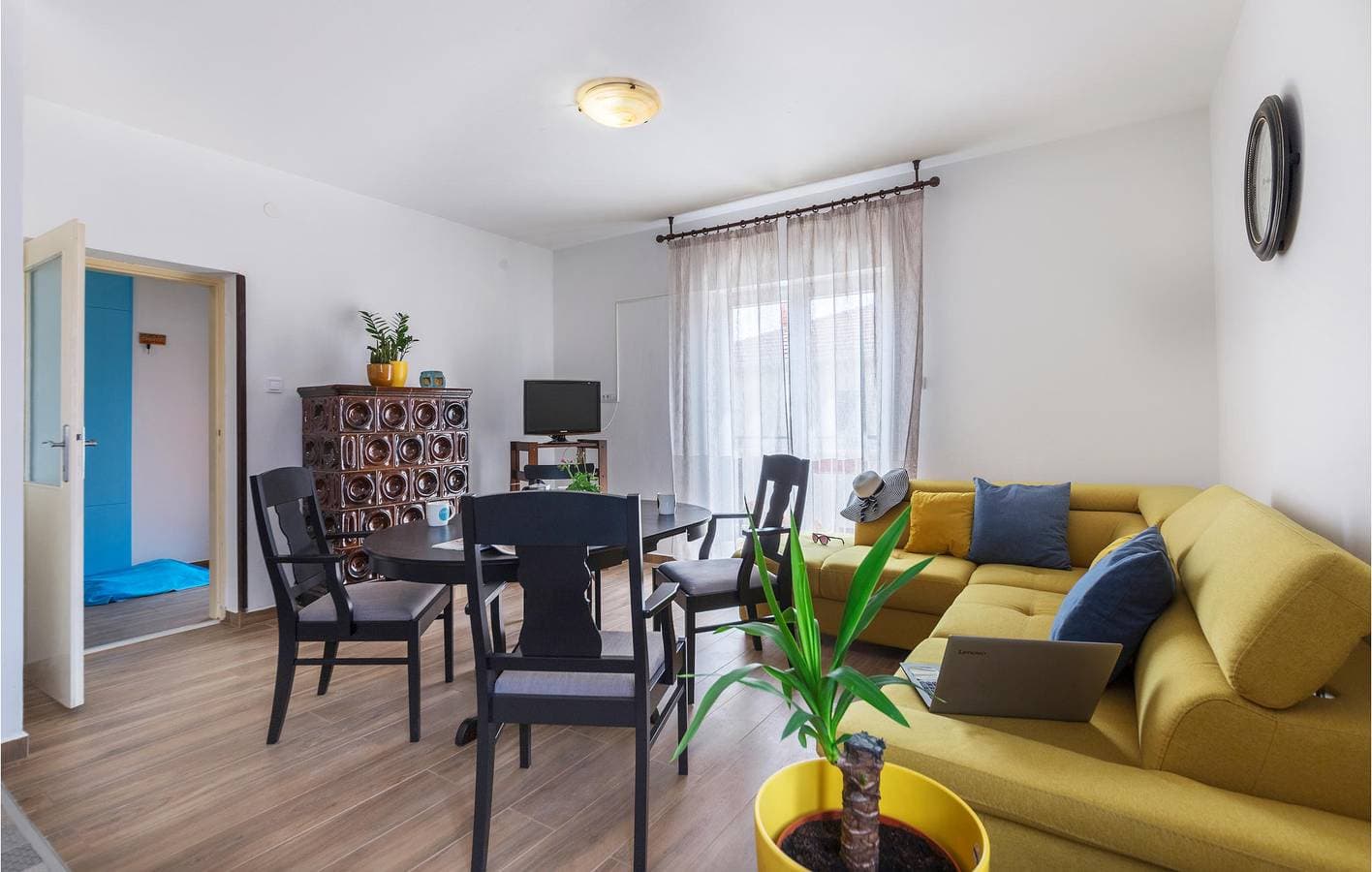 Foto 5 von 28: Apartment am Meer mit Terrasse, WLAN und in der Nähe von Restaurants – Peroj