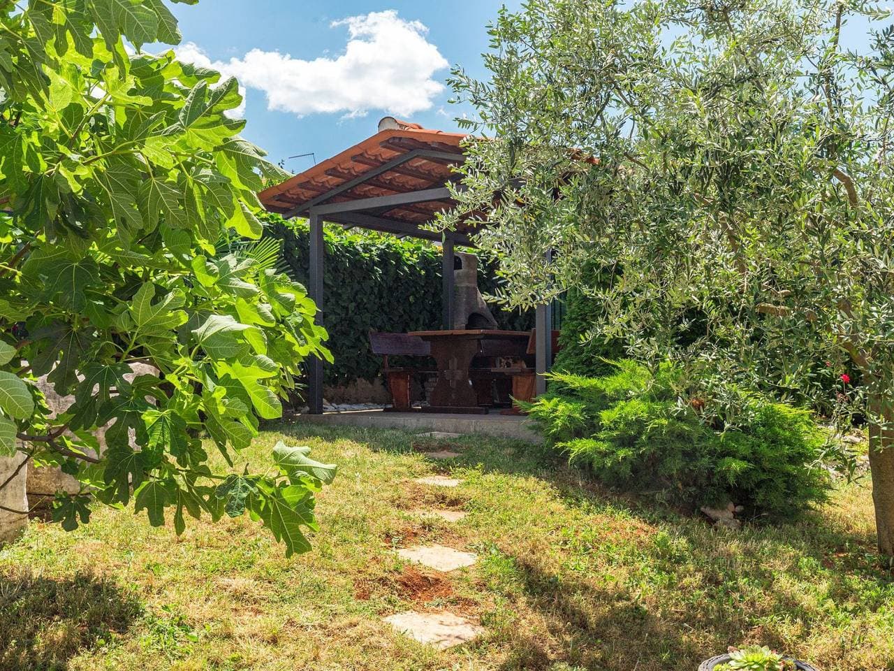 Foto 8 von 25: Villa Pinta mit großem Garten
