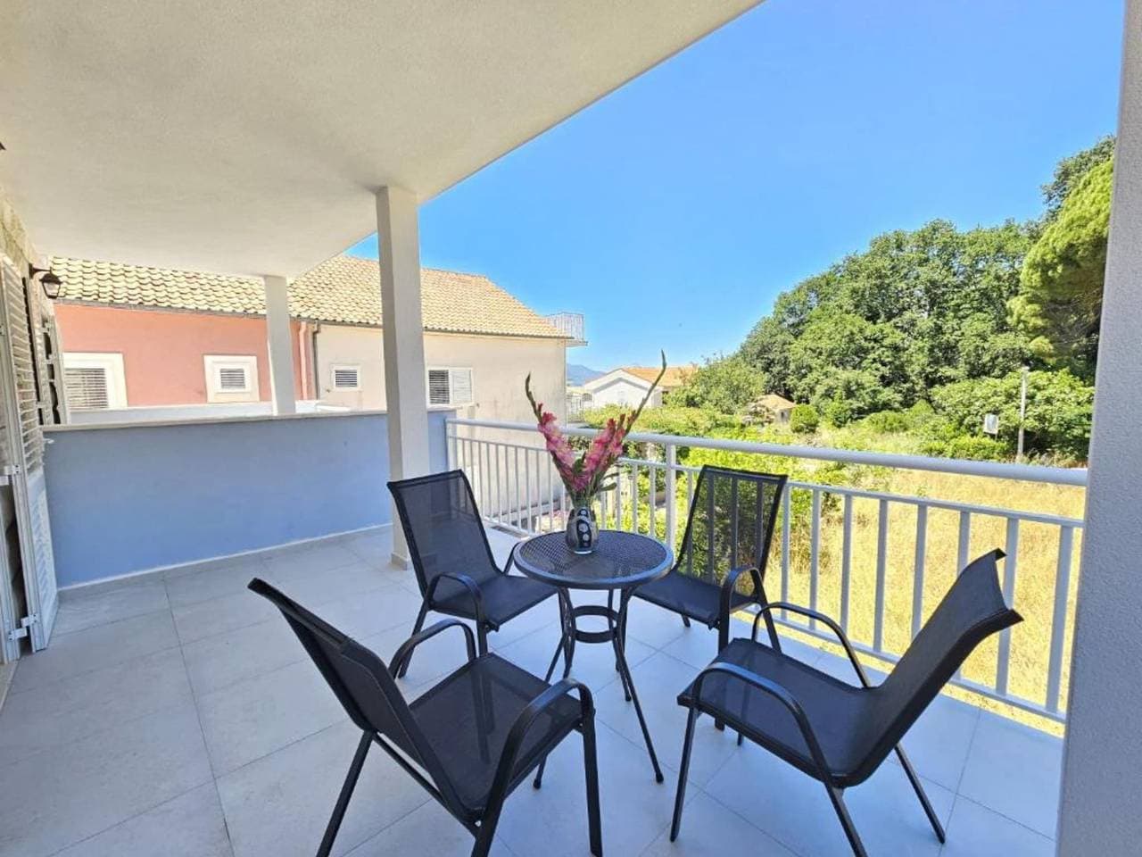 Foto 9 von 43: Adriatic Guesthouse Balota with Shared Pool- Bungalow with Terrace (1)