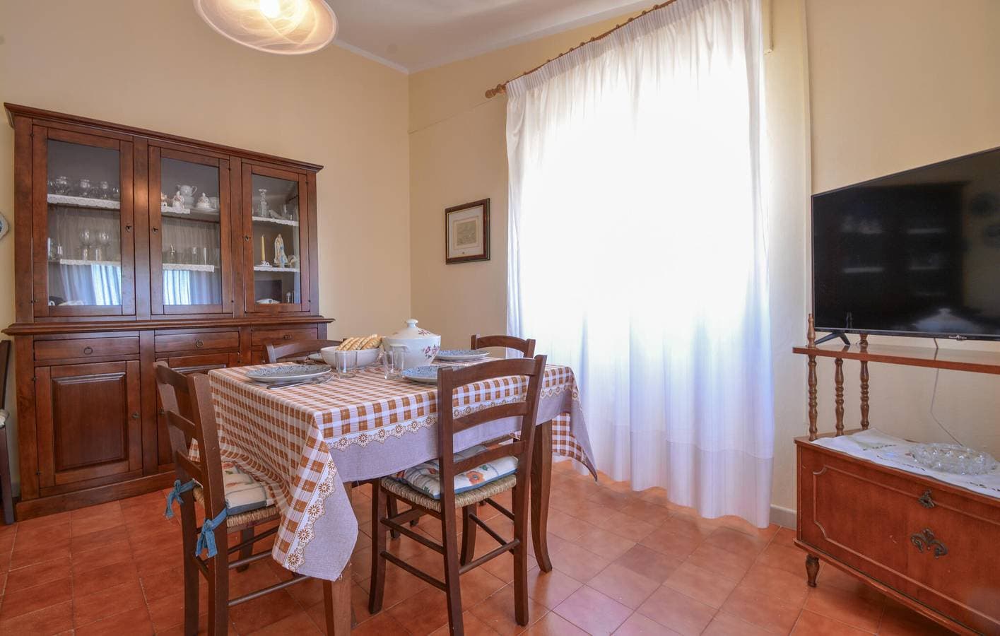 Foto 4 von 13: Gemütliches Apartment mit Terrasse, WiFi und Parkplatz in der Nähe von Restaurants und Fluss