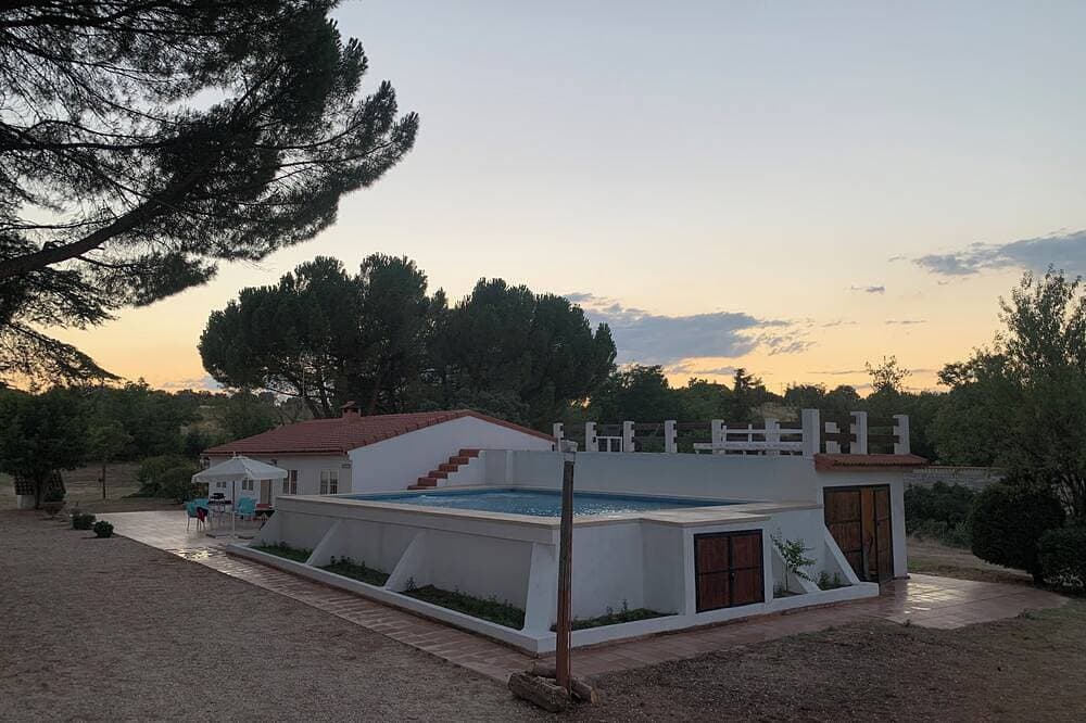 Casa Villa con Piscina Naturaleza a 25 Kilómetros de Madrid 1