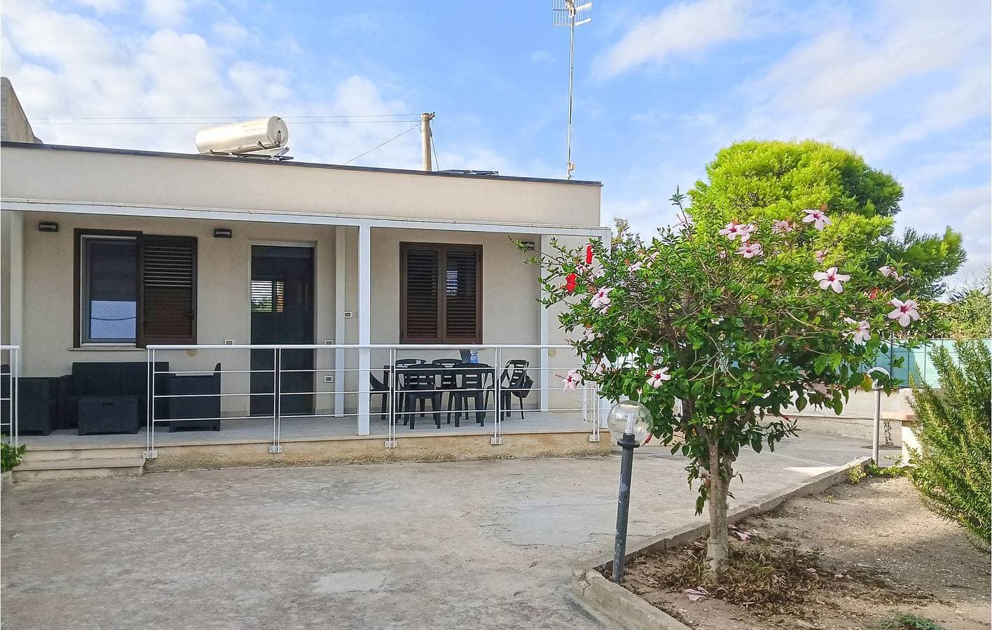 Foto 2 von 21: Gemütliches Küstenappartement mit Parkplatz und Terrasse