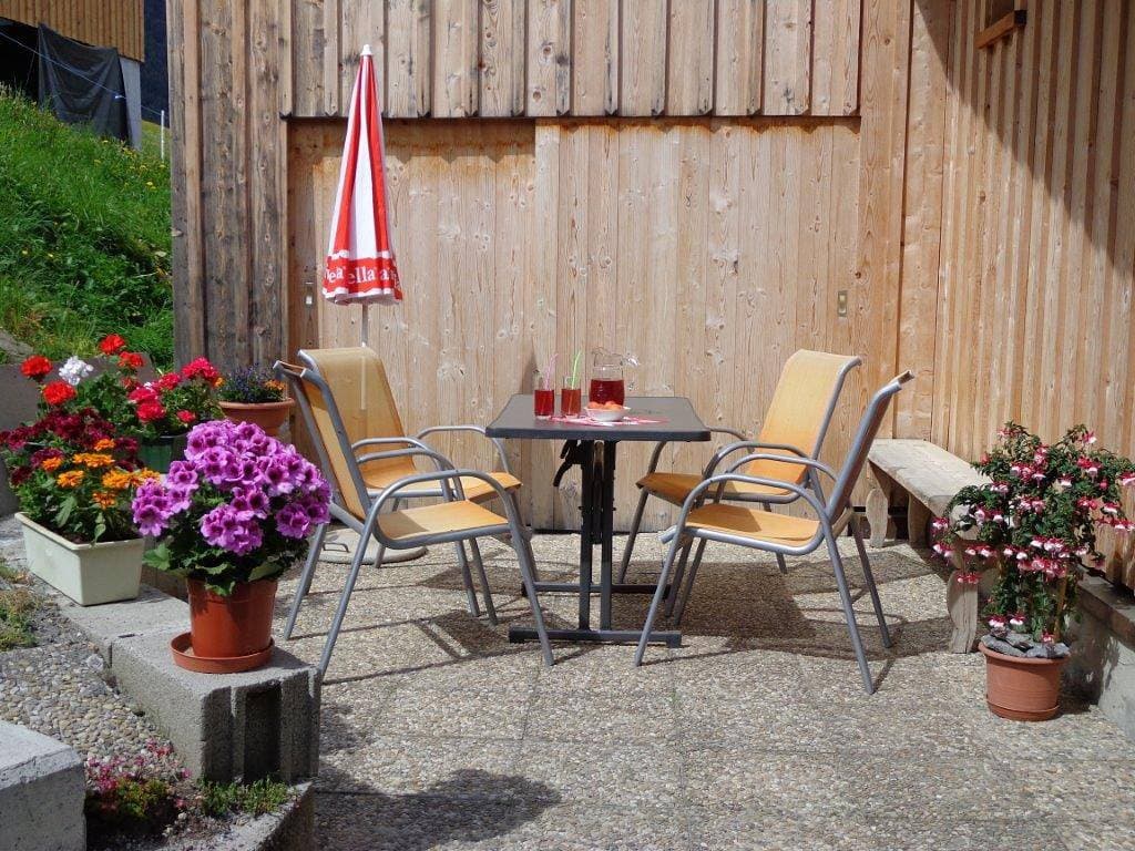 Foto 6 von 12: Ferienwohnung Gün Derungs, Safien-Platz - 3 Zimmer Ferienwohnung für max. 4 Pers.