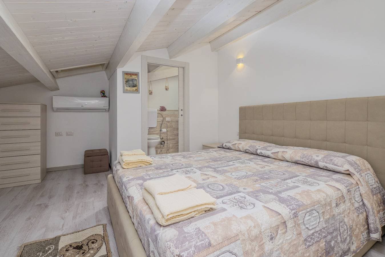 Foto 13 von 25: Ferienhaus 'Viletta a Mare' nahe am Strand mit Garten, 2 Terrassen und WLAN