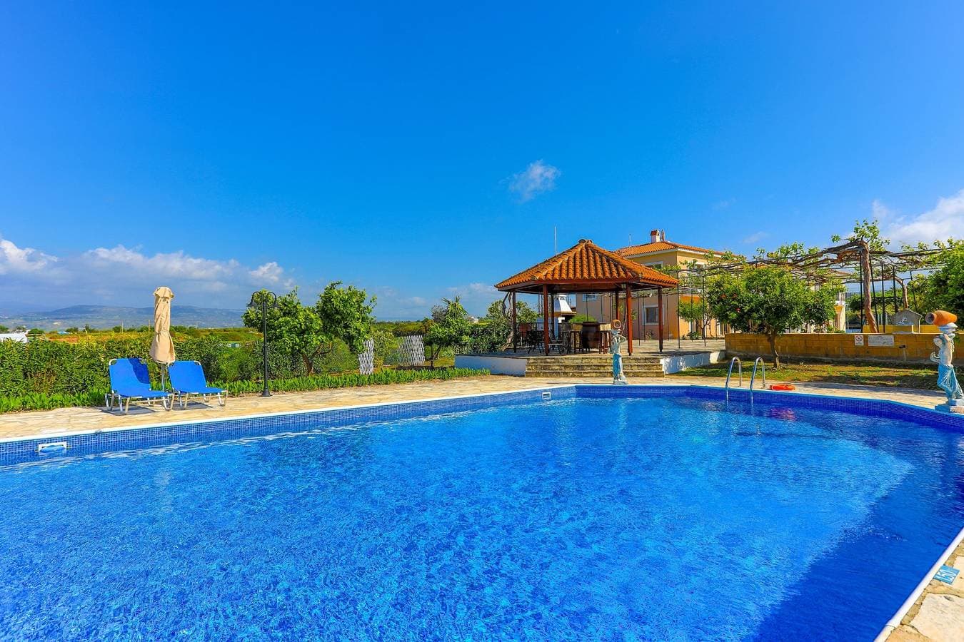 Foto 3 von 33: Villa Athina Finiki