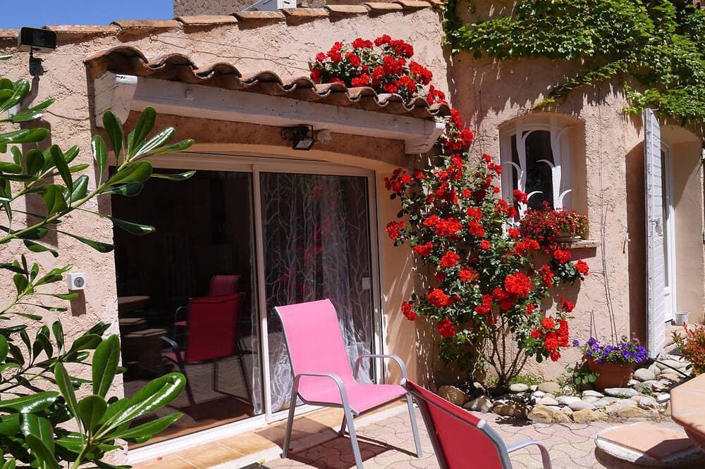 Foto 12 von 30: Exceptional Site Quiet, Swimming Pool, Clim, Green, Pets Ok, between Aix and Cassis