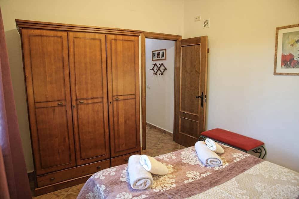 Foto 3 von 30: Private Villa, umgeben von Orangenbäumen, mit Swimmingpool, 10 Minuten vom Zentrum entfernt