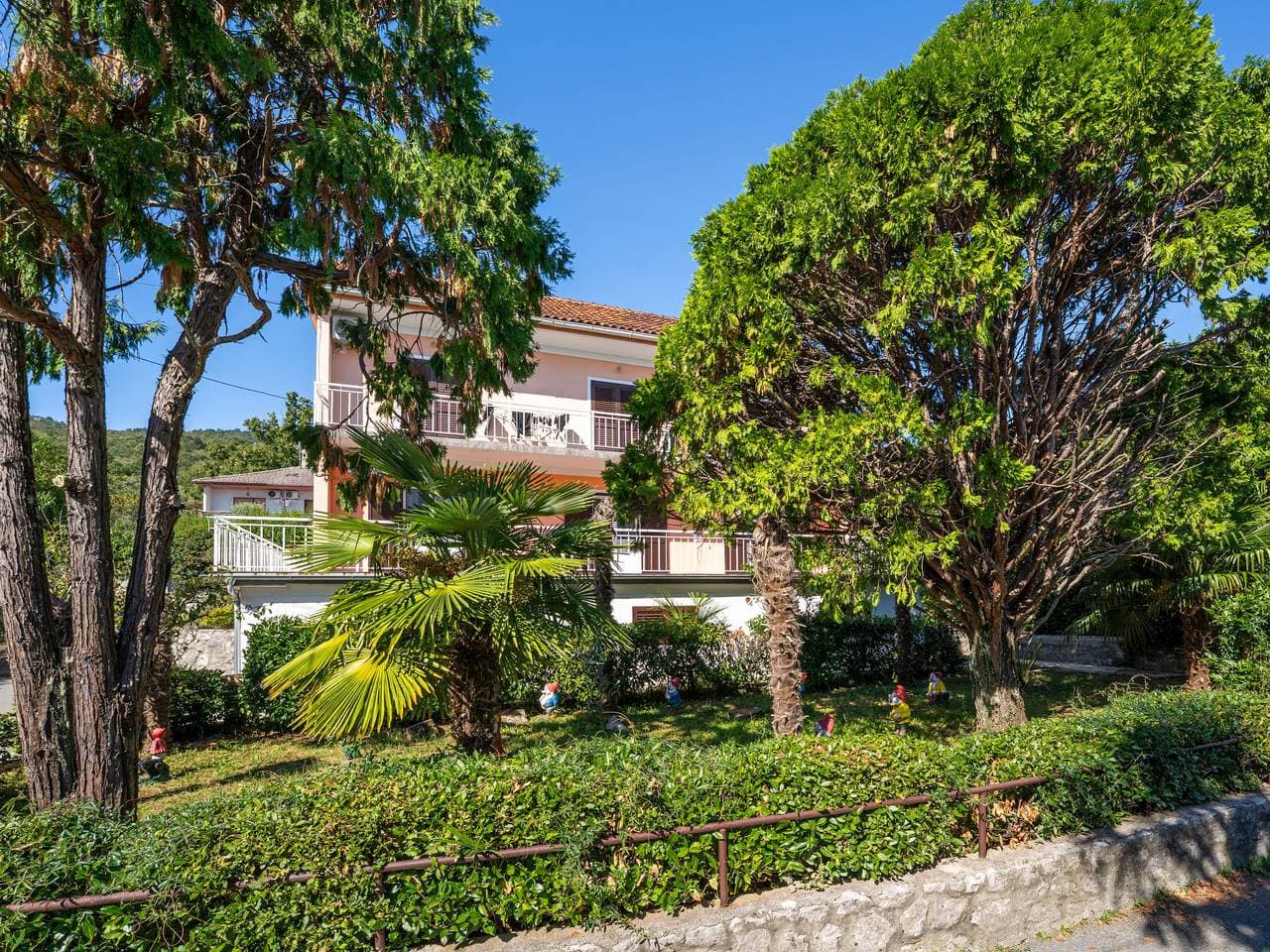 Ika 5 km von Opatija: Zweifamilienhaus Franjo 1