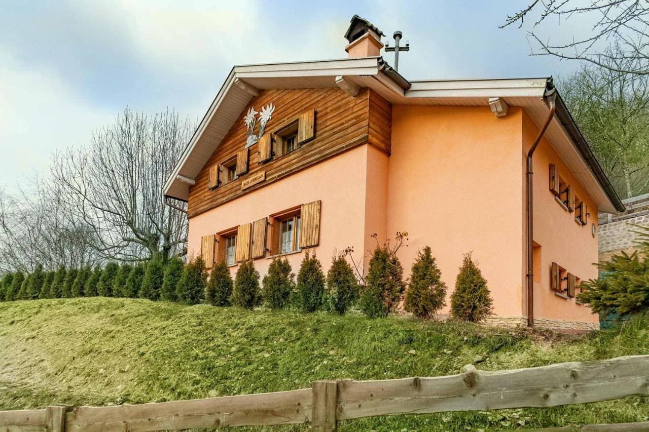 Foto 3 von 34: Three-Bedroom Holiday Home