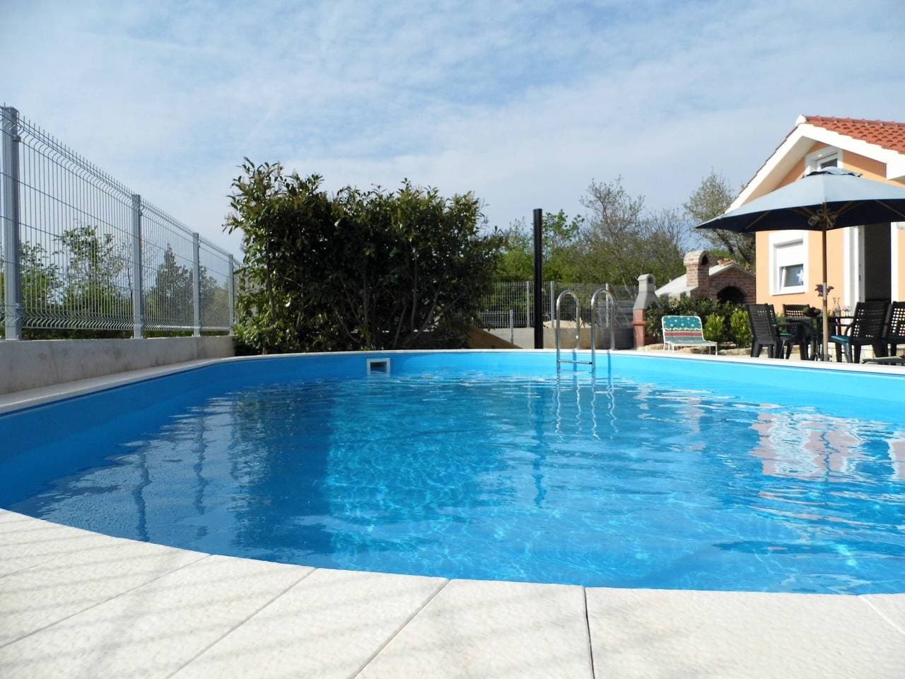 Foto 4 von 19: Wunderschöne Ferienwohnung, mit Meerblick und Pool