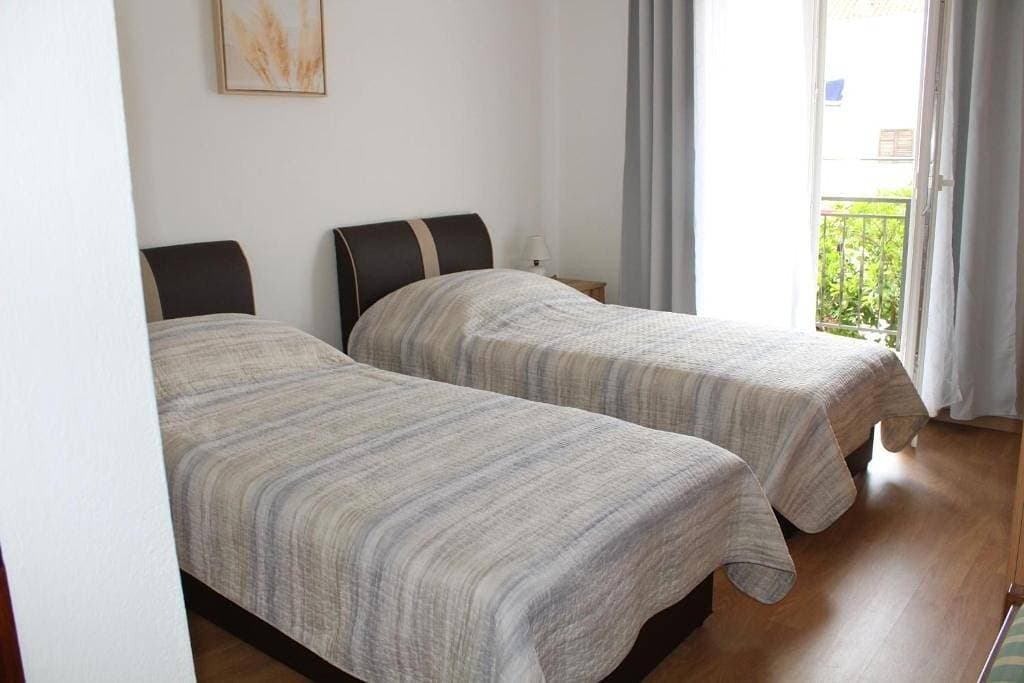 Foto 6 von 9: 2-Zimmer-Ferienwohnung mit Terrasse Korcula A-25951-b