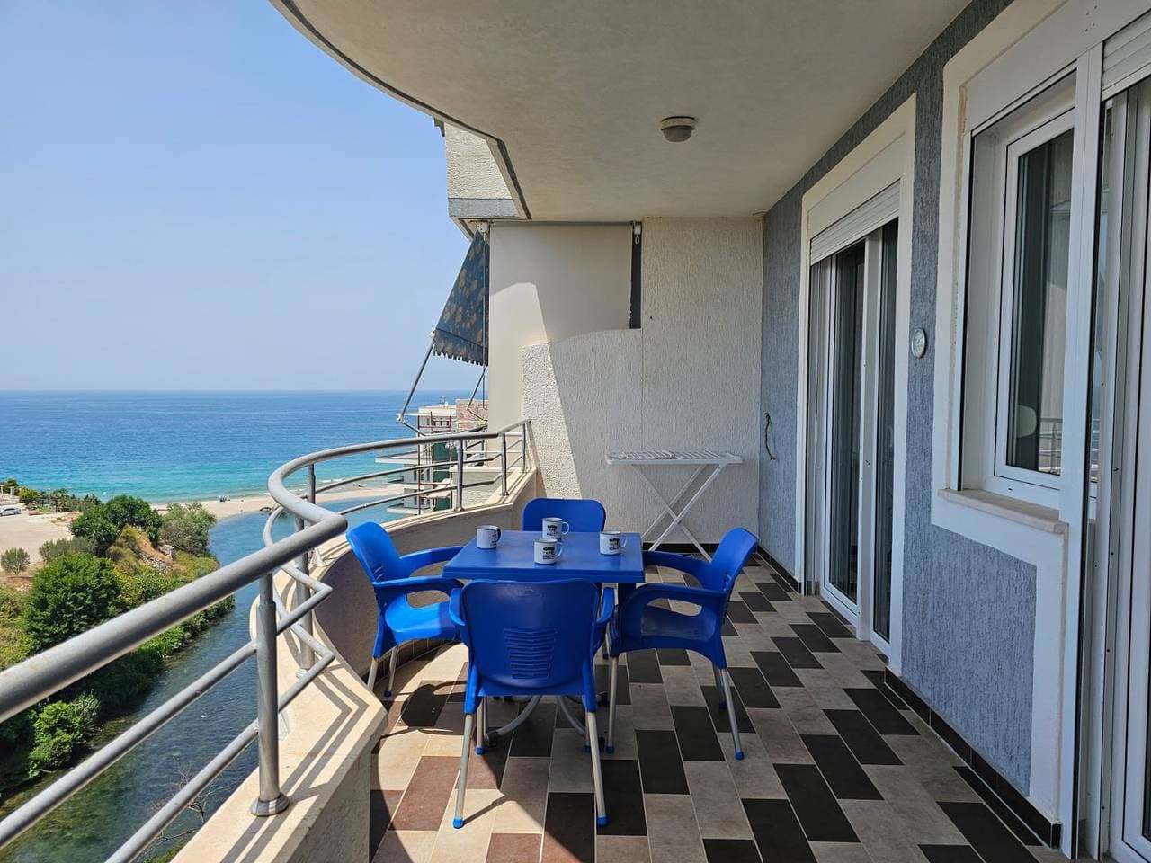 Foto 10 von 32: Ferienwohnung für 3 Personen mit Balkon