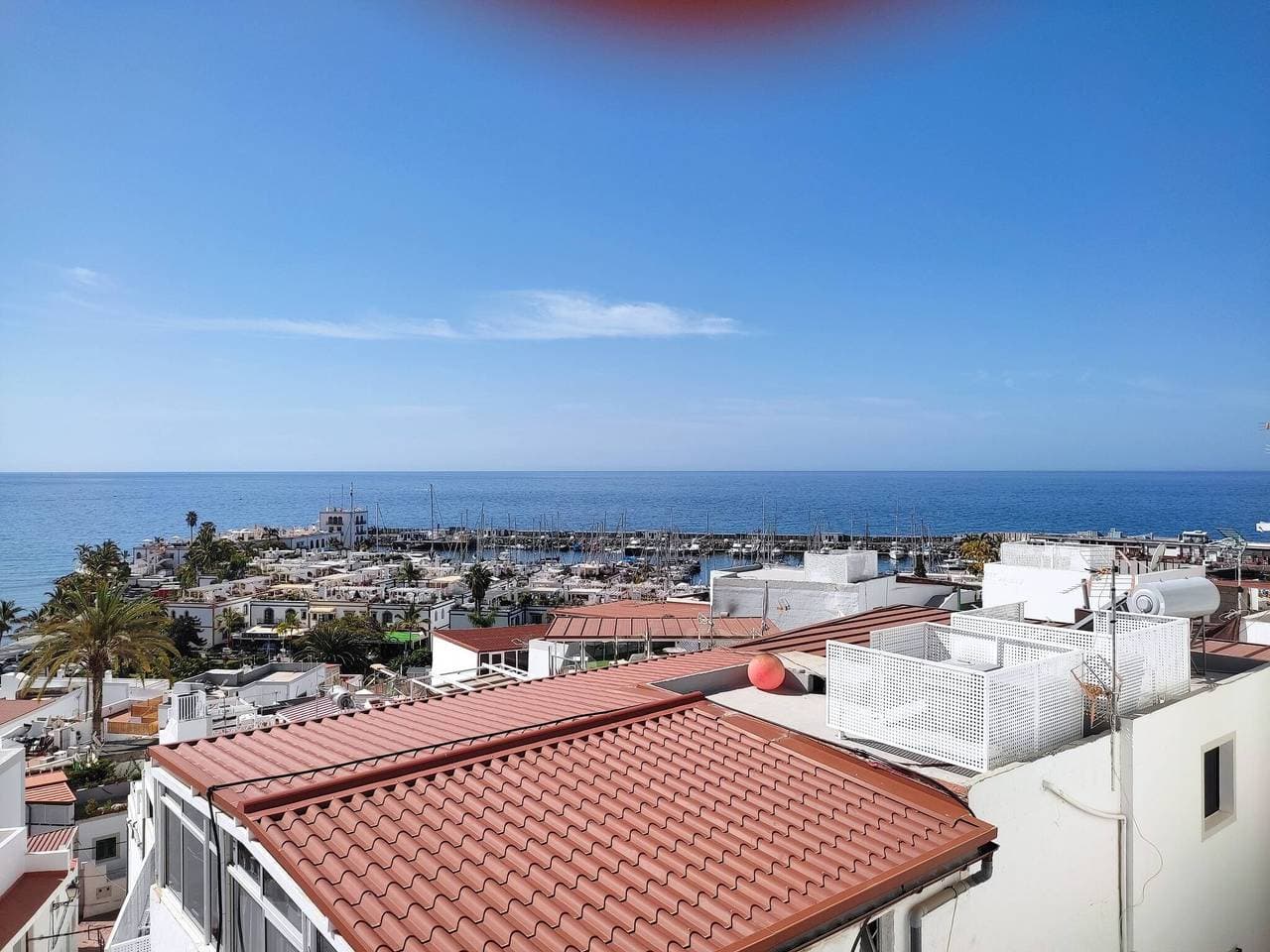 Foto 3 von 35: Schönes Studio mit eigener Terrasse und Meerblick von El Sirocco - 100 Stufen