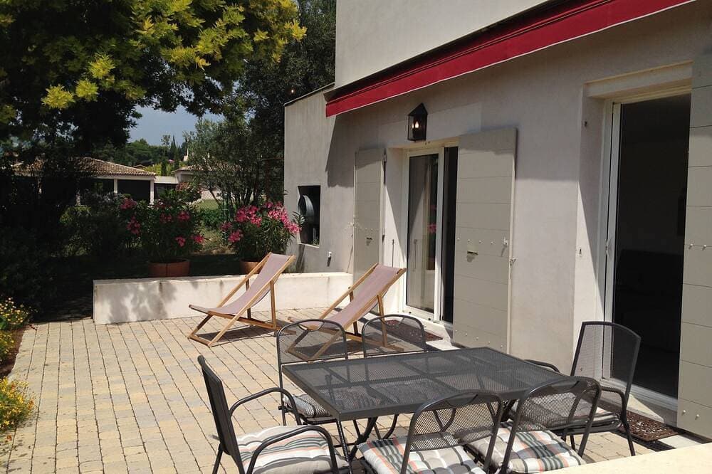 Unten unabhängiger 60m2 Villa, 2 Schlafzimmer, große Terrasse und Golfball 1