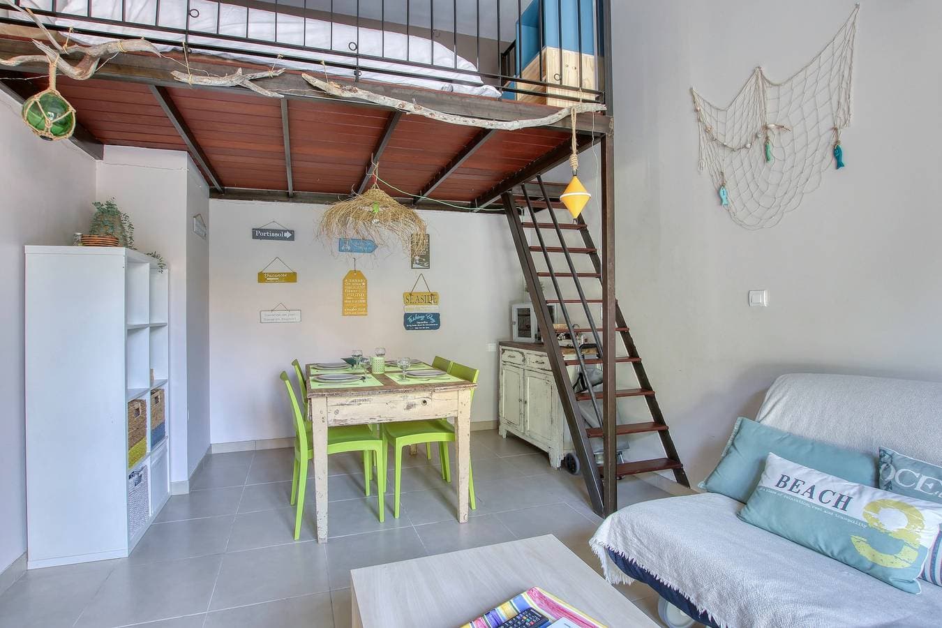 Foto 2 von 13: Ferienwohnung für 4 Personen mit Terrasse