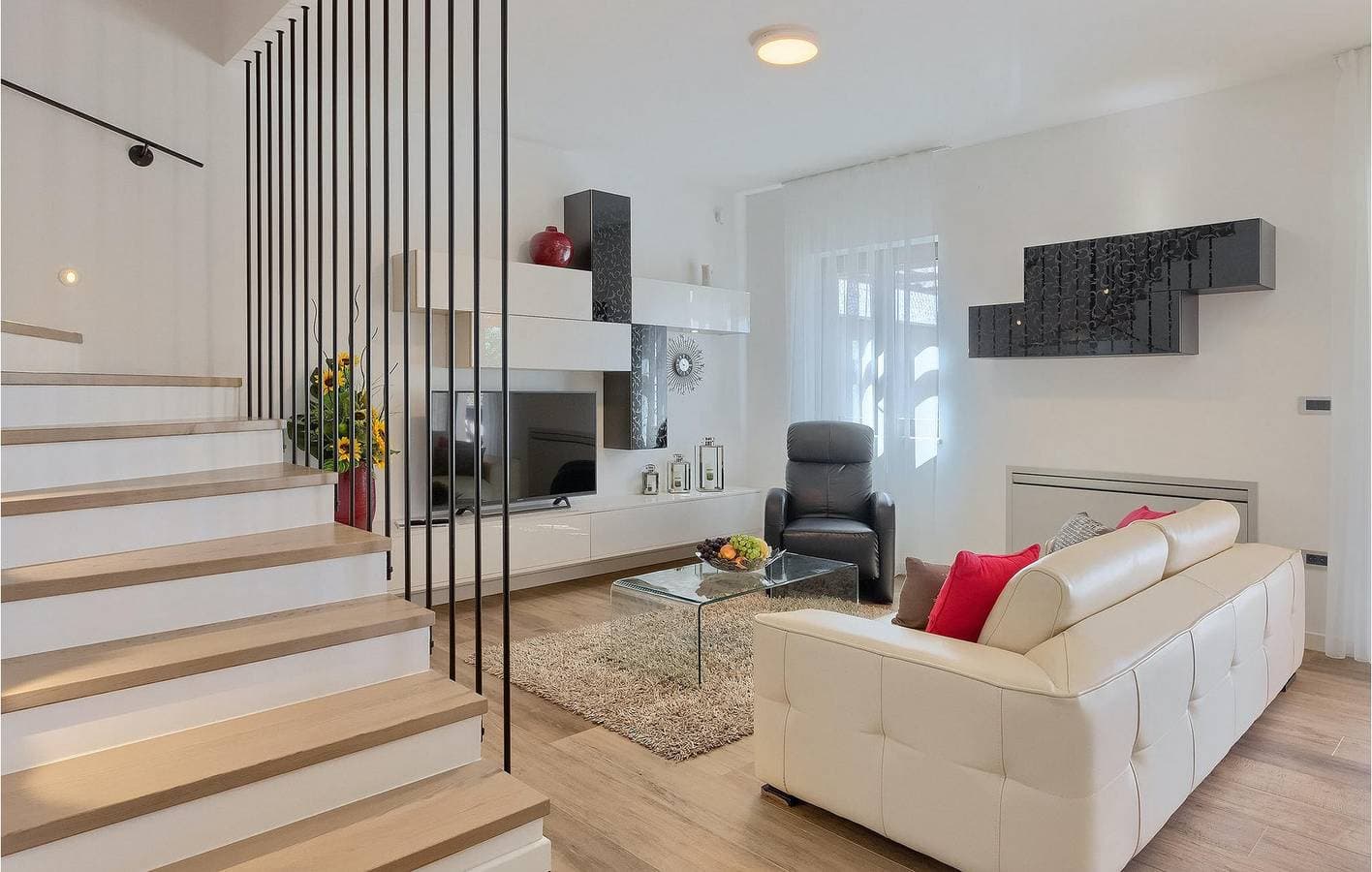 Foto 6 von 54: Geräumige 150 m² große Wohnung mit Pool, WLAN und in der Nähe von Sehenswürdigkeiten