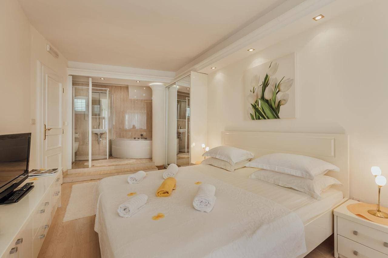 Foto 4 von 26: Two-Bedroom Apartment with Sea View