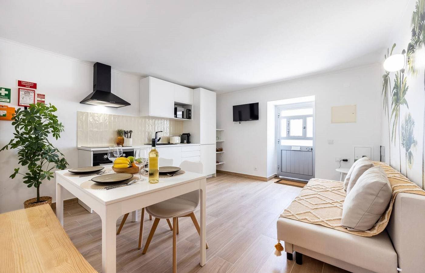 Palm Tree Apartment, Town Centre 1