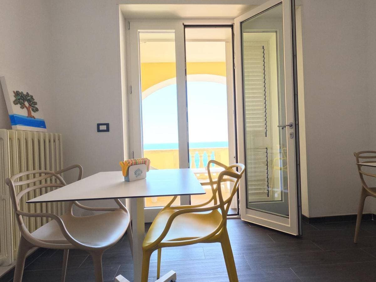 Foto 5 von 17: Double Room with Private Bathroom