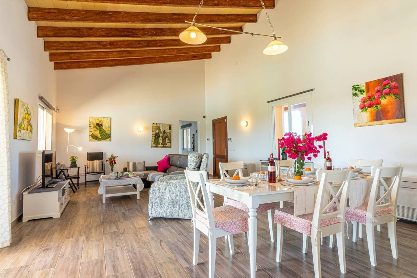 Foto 13 von 34: Ferienhaus 'Vanessa' mit Bergblick, privatem Pool und Klimaanlage