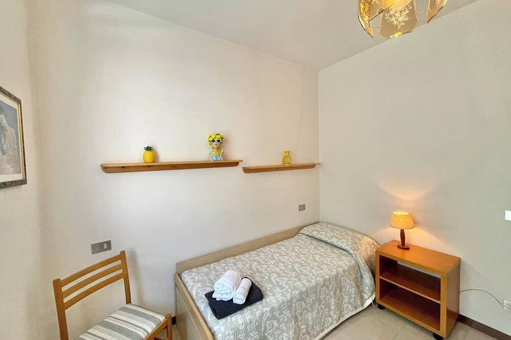 Foto 7 von 30: D1Mora Oleandro apartment with terrace Lake View in central area in Tignale
