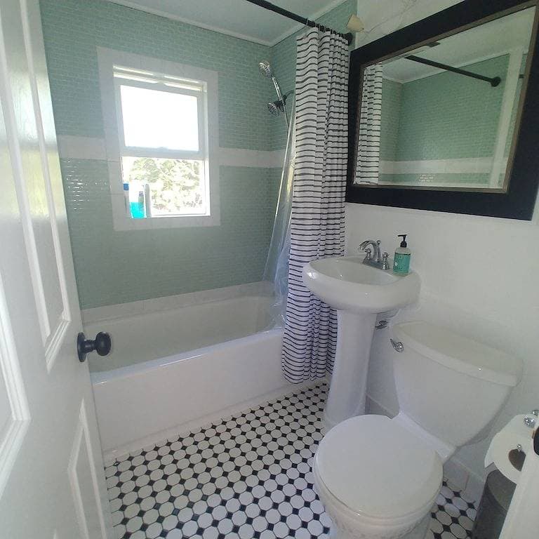 Foto 7 von 9: Cool Mid-Century Bungalow!