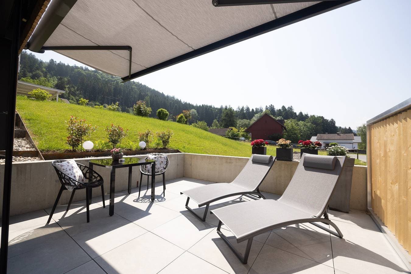 Foto 11 von 14: Ferienwohnung “ 1 Zimmer mit Terrasse”, privater Terrasse und WLAN